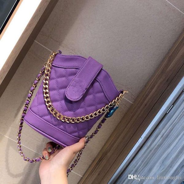 2020 brand fashion luxury designer womens bags one shoulder bag latest fashion cow leather bucket bag
2020 brand fashion luxury designer womens bags one shoulder bag latest fashion cow leather bucket bag