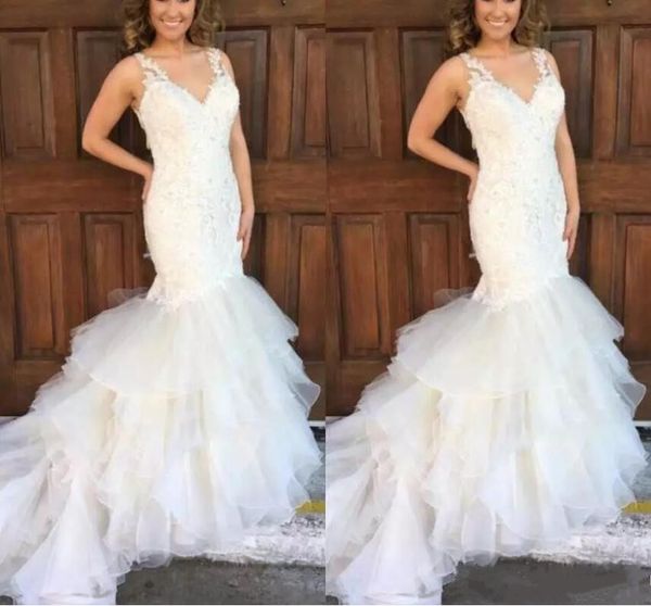 2019 elegant mermaid wedding dresses v neck sleeveless illusion back with button sweep train bridal gowns customized plus size wedding dress, White
2019 elegant mermaid wedding dresses v neck sleeveless illusion back with button sweep train bridal gowns customized plus size wedding dress, White