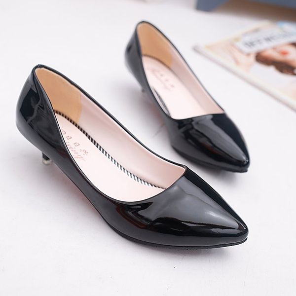 small with 3 centimeters female high heels fine with-style 3cm patent leather low heel work shoes shallow mouth pointed scoop shoes, Black
small with 3 centimeters female high heels fine with-style 3cm patent leather low heel work shoes shallow mouth pointed scoop shoes, Black