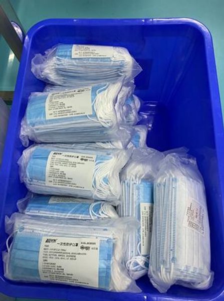 dhl 5-10 days disposable face masks 3-layer anti dust breathable face mask sanitary men and women mask
dhl 5-10 days disposable face masks 3-layer anti dust breathable face mask sanitary men and women mask