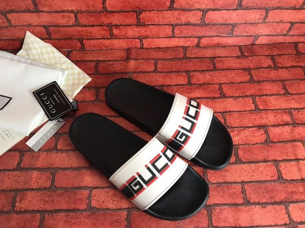 2019 latest ladies men's fashion printed slippers, designer design luxury rubber outsole, comfortable on the feet, exclusive quality, Black
2019 latest ladies men's fashion printed slippers, designer design luxury rubber outsole, comfortable on the feet, exclusive quality, Black