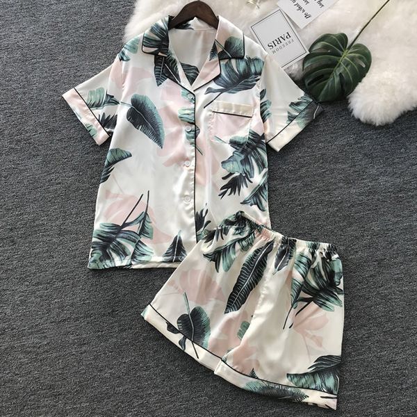 summer soft pajama shorts pajama set women simulation silk printing pattern pajamas sleepwear nightwear set dropshipping#g1, Black;red
summer soft pajama shorts pajama set women simulation silk printing pattern pajamas sleepwear nightwear set dropshipping#g1, Black;red