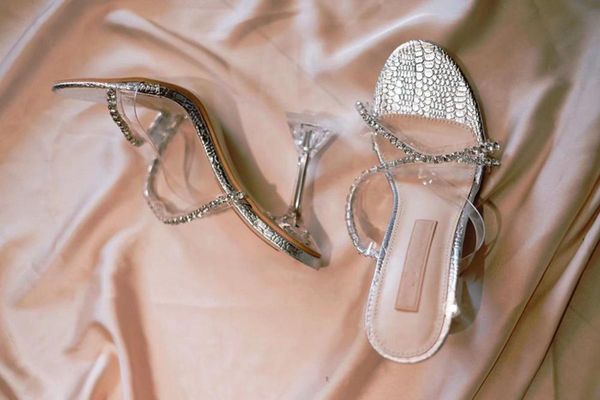 sandals 2021 women pumps elegant pointed toe rhinestones high heels wedding shoes crystal clear heeled slingback, Black
sandals 2021 women pumps elegant pointed toe rhinestones high heels wedding shoes crystal clear heeled slingback, Black