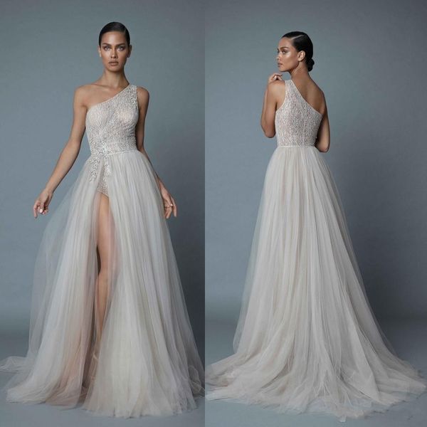 2021 one shoulder beach wedding dresses lace appliqued beads a line side split bridal gowns plus size vestido de novia, White
2021 one shoulder beach wedding dresses lace appliqued beads a line side split bridal gowns plus size vestido de novia, White