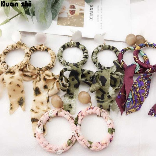 huanzhi 2019 leopard print ribbon bowknot geometric circle long tassel stud earrings for women girl wedding party jewelry, Golden;silver
huanzhi 2019 leopard print ribbon bowknot geometric circle long tassel stud earrings for women girl wedding party jewelry, Golden;silver