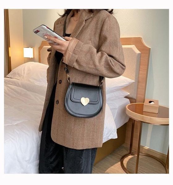 2020 new korean version of the shoulder messenger bag cute fashion messenger bag casual diagonal ladies
2020 new korean version of the shoulder messenger bag cute fashion messenger bag casual diagonal ladies