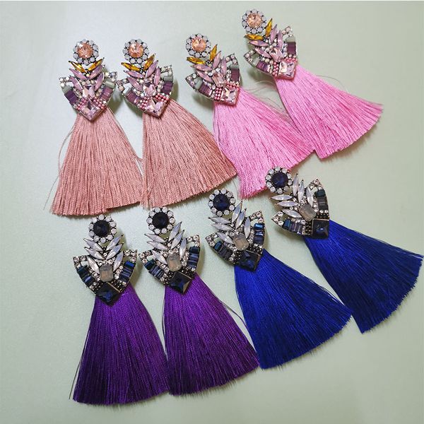 розовый длинные серьги кисточкой кристалл rhinestone корейское урожай синий большой цветок падение серьги для женщин рождество оптовой, Silver
розовый длинные серьги кисточкой кристалл rhinestone корейское урожай синий большой цветок падение серьги для женщин рождество оптовой, Silver