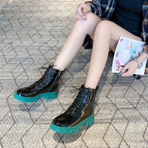plus plush women boots brand platform ankle boots ladies fashion waterproof non slip metal decoration winter women shoes, Black
plus plush women boots brand platform ankle boots ladies fashion waterproof non slip metal decoration winter women shoes, Black