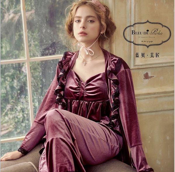 2018 new fashion autumn winter women's pure color velvet pajama sets luxurious lotus leaf three piece sleepwear warm night suits, Blue;gray
2018 new fashion autumn winter women's pure color velvet pajama sets luxurious lotus leaf three piece sleepwear warm night suits, Blue;gray
