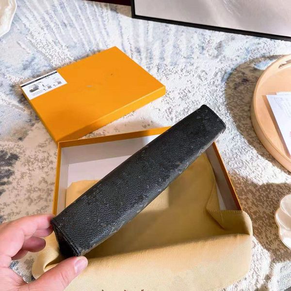 male handbags presbyopic hand bag business hand caught the large capacity clip package with men and women wallet clutch luxury hand bag
male handbags presbyopic hand bag business hand caught the large capacity clip package with men and women wallet clutch luxury hand bag