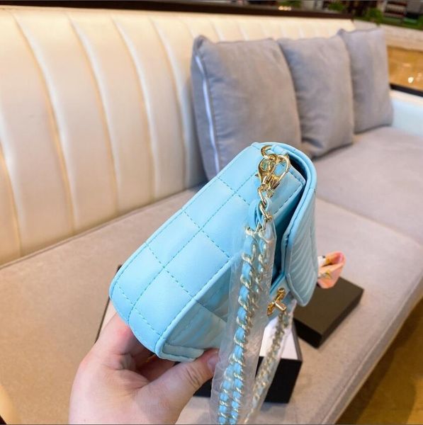 2020 chain crossbody bag. rhombus bag with multi-layer convenience, practical appearance and level cannot be surpassed as the first choice o
2020 chain crossbody bag. rhombus bag with multi-layer convenience, practical appearance and level cannot be surpassed as the first choice o