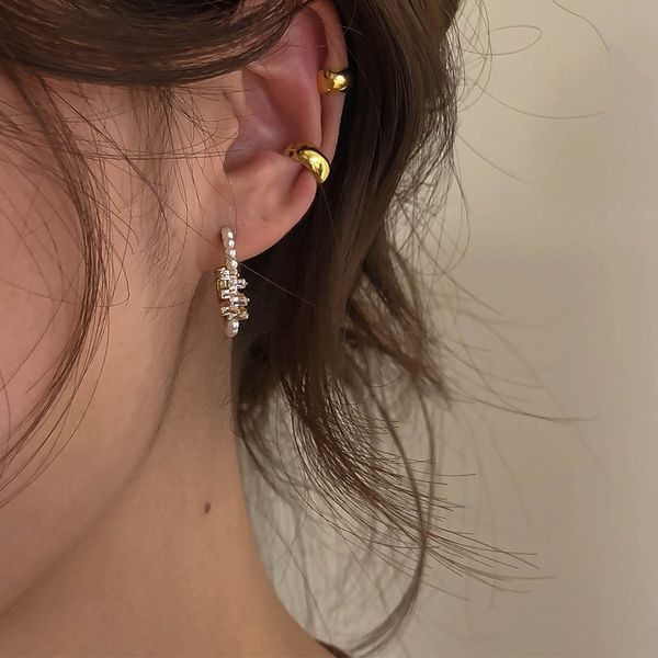 2020 chic korean fashion jewelry elegant women crystal pearl circle earrings daily wild earrings for women accessary, Silver
2020 chic korean fashion jewelry elegant women crystal pearl circle earrings daily wild earrings for women accessary, Silver