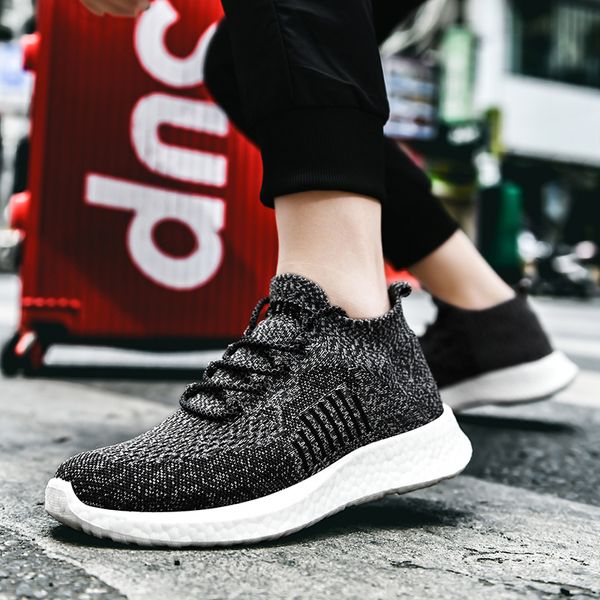 2020 running shoes, explosive, ultralight, wear resistant, flying sole, casual shoes woven, breathable, mens running shoes
2020 running shoes, explosive, ultralight, wear resistant, flying sole, casual shoes woven, breathable, mens running shoes