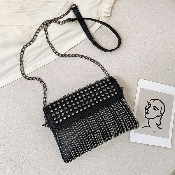 women's messenger bag 2020 new tassel studded diamond women's bag fashionable shoulder tide chain tassel wallet and handbag
women's messenger bag 2020 new tassel studded diamond women's bag fashionable shoulder tide chain tassel wallet and handbag