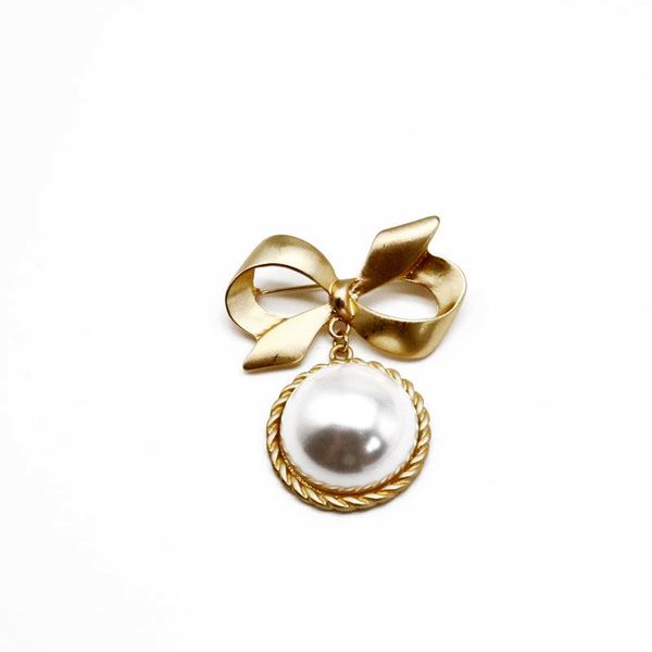 elegant pearls sweet bow brooch, party holiday fashion popular jewelry, alloy brooch for women, Gray
elegant pearls sweet bow brooch, party holiday fashion popular jewelry, alloy brooch for women, Gray