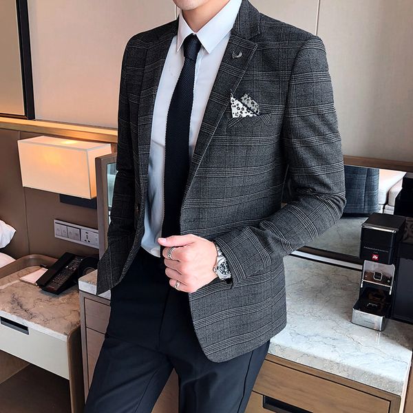 2018 autumn gentleman casual big plaid single button business suit men's self-cultivation wild wedding suit jacket, White;black
2018 autumn gentleman casual big plaid single button business suit men's self-cultivation wild wedding suit jacket, White;black