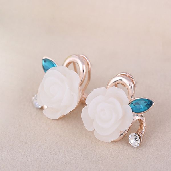 new fashion white rose flower ear cuff inlaid rhinestones clip earrings without piercing no hole for women jewelry gifts, Silver
new fashion white rose flower ear cuff inlaid rhinestones clip earrings without piercing no hole for women jewelry gifts, Silver
