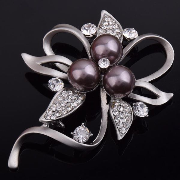 2020 brooch for girls fashion new crystal pearl brooch lapel pines women wedding dress hijab pins jewelry rhinestone large brooches, Gray
2020 brooch for girls fashion new crystal pearl brooch lapel pines women wedding dress hijab pins jewelry rhinestone large brooches, Gray