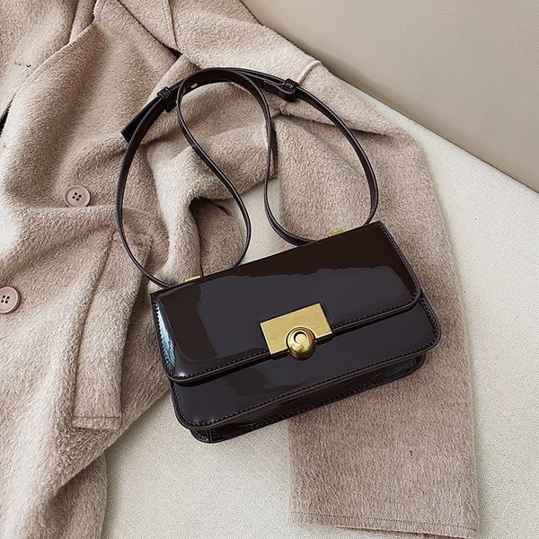 2020 new shoulder messenger bag fashion casual women bags bright women bags locks square
2020 new shoulder messenger bag fashion casual women bags bright women bags locks square