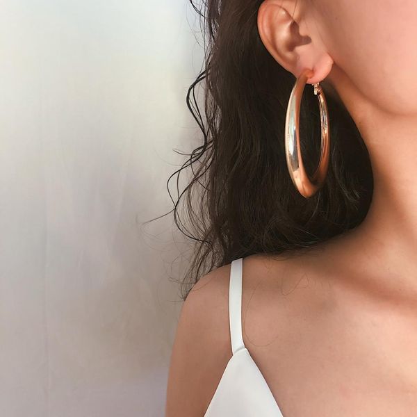 fashion-korean simple gold color alloy hoop earrings for women exaggerated punk big circle geometric earrings jewelry 2019, Golden;silver
fashion-korean simple gold color alloy hoop earrings for women exaggerated punk big circle geometric earrings jewelry 2019, Golden;silver