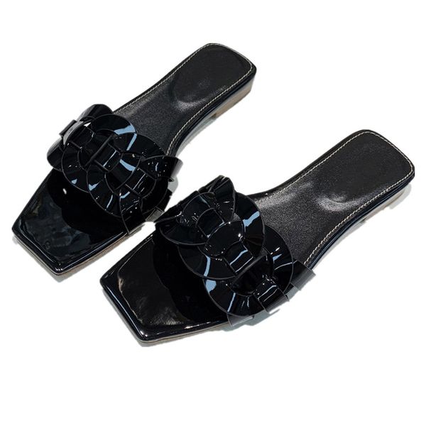 2020 new summer and outdoor leather ladies flat slippers red black green shiny matte snakeskin woven open toe women's shoes
2020 new summer and outdoor leather ladies flat slippers red black green shiny matte snakeskin woven open toe women's shoes