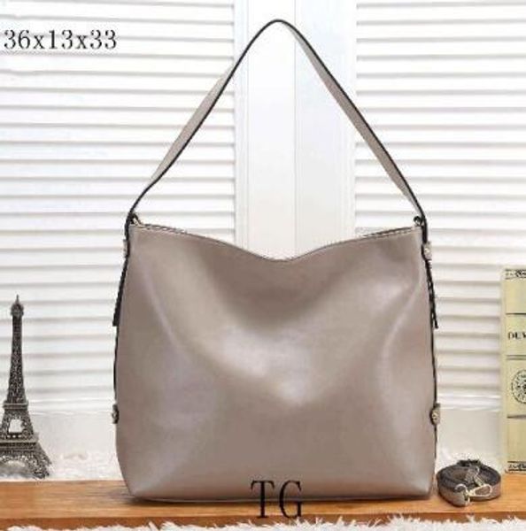 вокое каево, модне пђ женин бежевй ђмка болой емкои дизайнеѬка ж 
вокое каево, модне пђ женин бежевй ђмка болой емкои дизайнеѬка ж