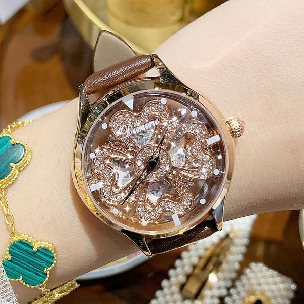 DIMINI Новые 360 ° Спин Бег Часы Женская Мода Вращающиеся Женские Часы Trend YJ Шестой Кож
DIMINI Новые 360 ° Спин Бег Часы Женская Мода Вращающиеся Женские Часы Trend YJ Шестой Кож