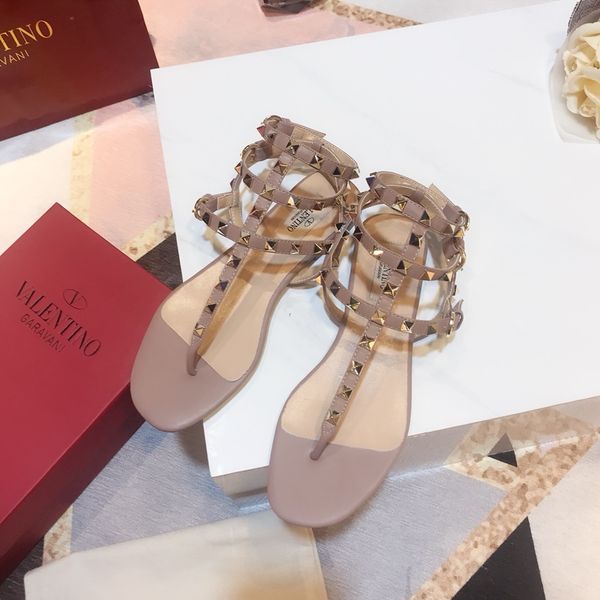 new 2019 new european women's rivets sandals rivets fashion sandals 6 color sizes 35-41, Black
new 2019 new european women's rivets sandals rivets fashion sandals 6 color sizes 35-41, Black