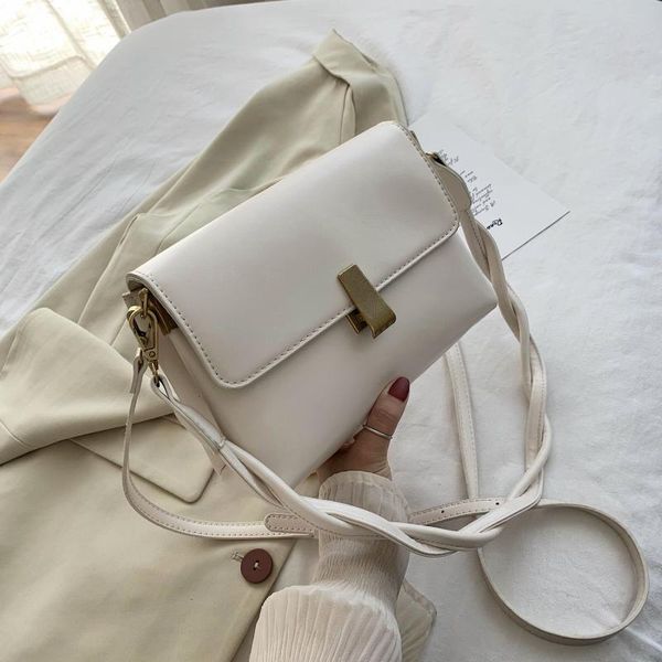 fashion solid color quality women messenger bag female lock cross body shoulder bag pu leather small square flap sac
fashion solid color quality women messenger bag female lock cross body shoulder bag pu leather small square flap sac