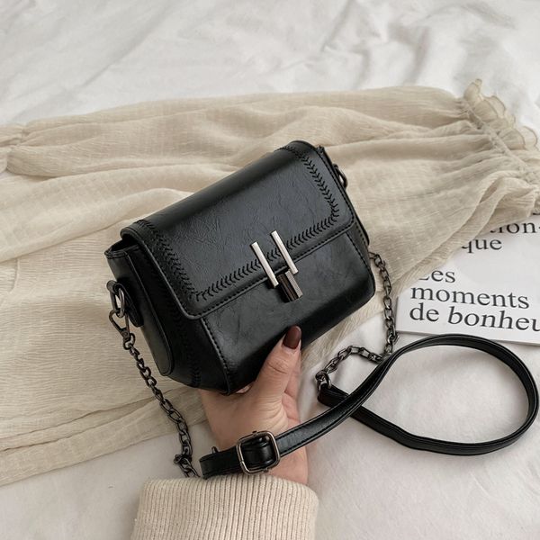 french small bag women's 2020 winter new versatile popular simple one shoulder messenger bag
french small bag women's 2020 winter new versatile popular simple one shoulder messenger bag