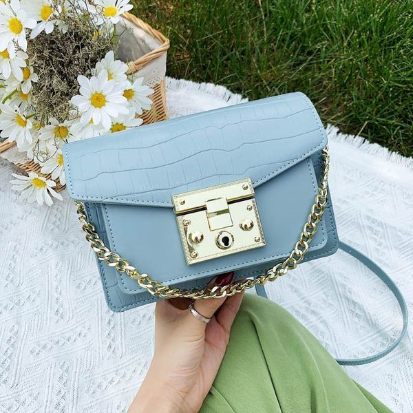 luxury women's bag embroidered thread chain soft shoulder bag pu leather designer 2020 new women's messenger
luxury women's bag embroidered thread chain soft shoulder bag pu leather designer 2020 new women's messenger