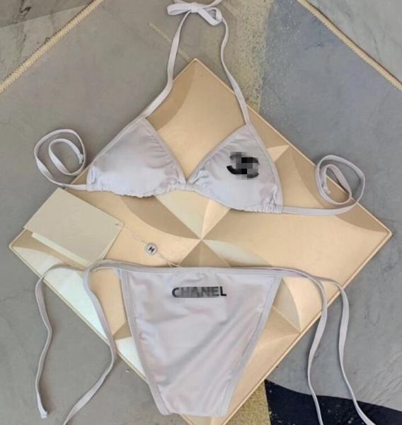 2020 ladies beach luxury swimsuit super bikini lingerie 2 pieces swimsuit designer swimsuit wholesale, White;black
2020 ladies beach luxury swimsuit super bikini lingerie 2 pieces swimsuit designer swimsuit wholesale, White;black