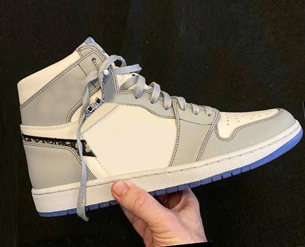 new arrival 1 high og brand 1s basketball shoes man woman white grey black men sport designer sneakers
new arrival 1 high og brand 1s basketball shoes man woman white grey black men sport designer sneakers