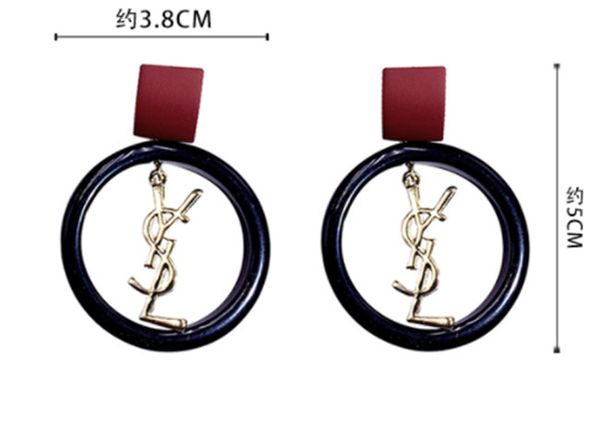 designer brand fashion2019 luxury letter g earrings gold-plated silver earrings wholesale for ladies' party jewelry
designer brand fashion2019 luxury letter g earrings gold-plated silver earrings wholesale for ladies' party jewelry