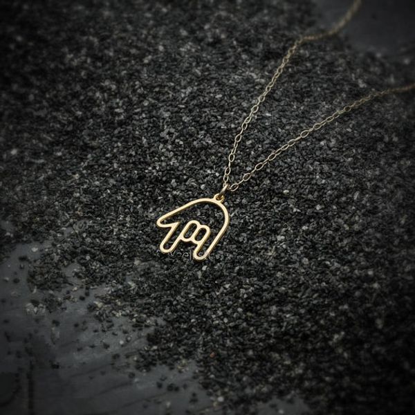 1 hollow rock hand gesture love sign cheering pendant necklace language sister lucky woman mother men's family gifts jewelry, Silver
1 hollow rock hand gesture love sign cheering pendant necklace language sister lucky woman mother men's family gifts jewelry, Silver