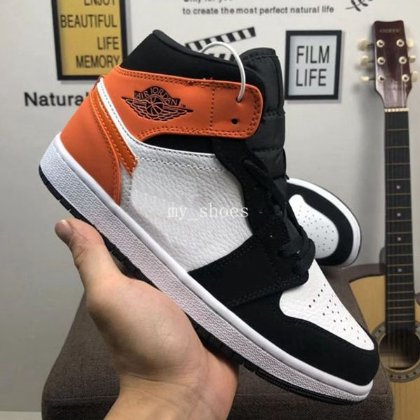 retros facetasm x the fearless maison chateau rouge 1 1s mid basketball shoes designer fashion navy blue mens women sport air sneakers 36-45, White;red
retros facetasm x the fearless maison chateau rouge 1 1s mid basketball shoes designer fashion navy blue mens women sport air sneakers 36-45, White;red