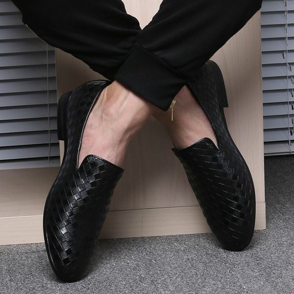 2020 spring trendy woven men's leather shoes zapatos de hombre slip on breathable man fashion loafers comfort flat white black
2020 spring trendy woven men's leather shoes zapatos de hombre slip on breathable man fashion loafers comfort flat white black