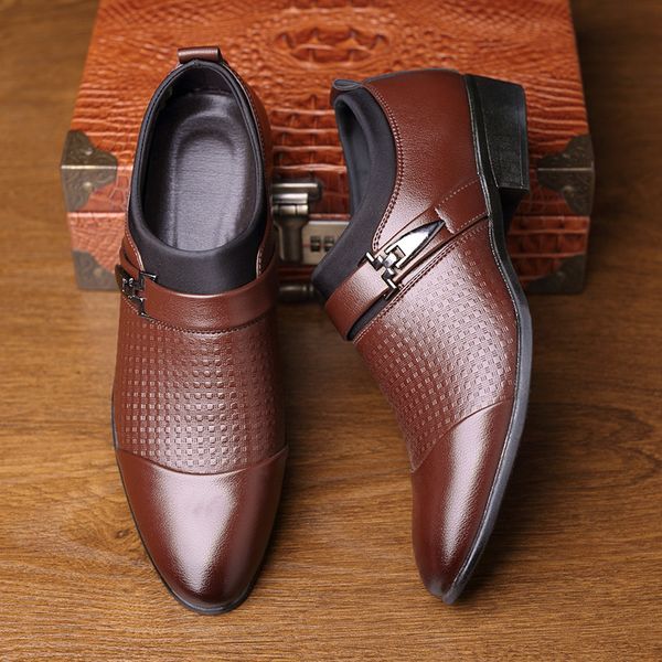 men leather shoes fashion plaid large size 45-48 formal office shoes men slip on driving casual pointed toe, Black
men leather shoes fashion plaid large size 45-48 formal office shoes men slip on driving casual pointed toe, Black