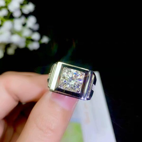 moissanite clara men's ring, atmospheric diamond ring, birthday gift, luxury jewelry, 925 silver. never change color, Golden;silver
moissanite clara men's ring, atmospheric diamond ring, birthday gift, luxury jewelry, 925 silver. never change color, Golden;silver
