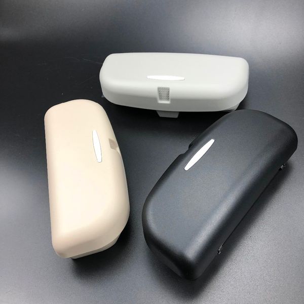 car-styling sun visor glasses case for q3 q5 q5l q7 q8 a1 a3 s3 a4 a4l a6 a7 s6 s7 a8 s4 rs4 a5 s5 allroad prologue
car-styling sun visor glasses case for q3 q5 q5l q7 q8 a1 a3 s3 a4 a4l a6 a7 s6 s7 a8 s4 rs4 a5 s5 allroad prologue