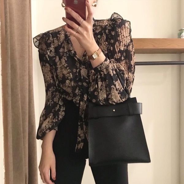 south korea chic joker sweet agaric pleated lace long sleeve edge pressure lantern sleeve shirt, White
south korea chic joker sweet agaric pleated lace long sleeve edge pressure lantern sleeve shirt, White