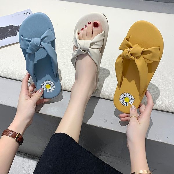 cross bandage sandals women 2020 soft daisy slippers casual flat bottom one-word outside wear, Black
cross bandage sandals women 2020 soft daisy slippers casual flat bottom one-word outside wear, Black