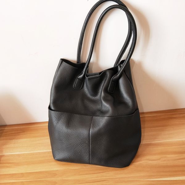 original design autumn and winter soft leather handbag women's shoulder bag big 100% natural cowskin female bucket shopping bag
original design autumn and winter soft leather handbag women's shoulder bag big 100% natural cowskin female bucket shopping bag