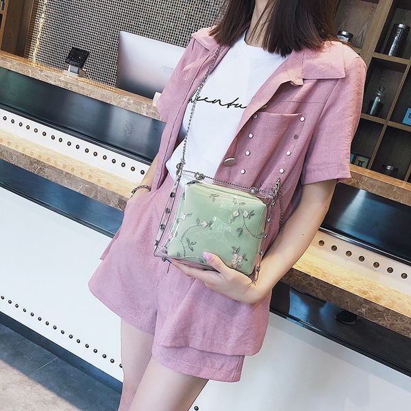 2020 new shoulder bag women's korean version of the lace bucket bag fashion multifunctional mini messenger ladies
2020 new shoulder bag women's korean version of the lace bucket bag fashion multifunctional mini messenger ladies