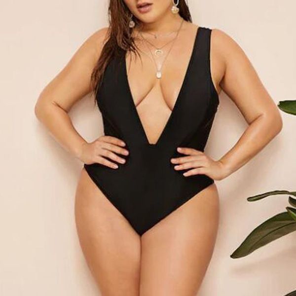 2020 deep v-neck plus size women one-piece push-up padded bikini set solid backless swimsuit 6.22
2020 deep v-neck plus size women one-piece push-up padded bikini set solid backless swimsuit 6.22
