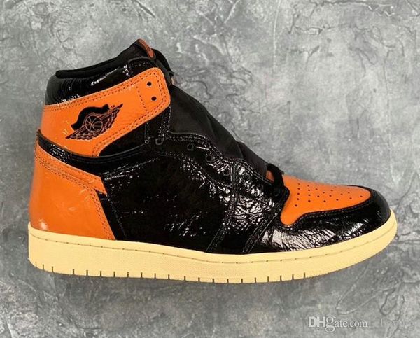 2019 new разрушенного backboard 3,0 jumpman 1 патентного баскетбол обувь мужских женских дизайнерских туфель high 1s og прохождение спорт кр
2019 new разрушенного backboard 3,0 jumpman 1 патентного баскетбол обувь мужских женских дизайнерских туфель high 1s og прохождение спорт кр