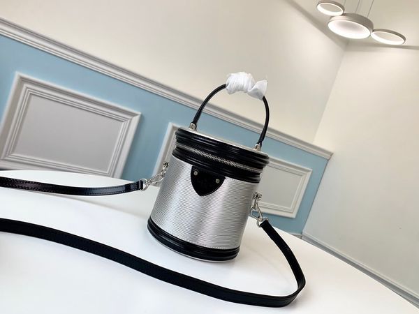 lou1s vu1tton m52226 petit noe genuine leather women twist handbag messenger shoulder bag pockets totes shopping bags backpack key wallets
lou1s vu1tton m52226 petit noe genuine leather women twist handbag messenger shoulder bag pockets totes shopping bags backpack key wallets
