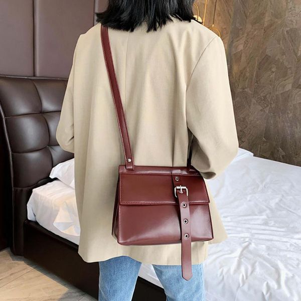 messenger bag fashion ladies leather solid color personality shoulder handbag messenger bag magnetic buckle wholesale 20h
messenger bag fashion ladies leather solid color personality shoulder handbag messenger bag magnetic buckle wholesale 20h