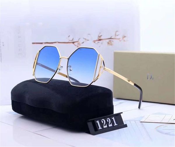 fashion summer women mens designer sunglasses luxury sunglasses adumbral beach model d1221 glasses uv400 model 6 color with box, White;black
fashion summer women mens designer sunglasses luxury sunglasses adumbral beach model d1221 glasses uv400 model 6 color with box, White;black