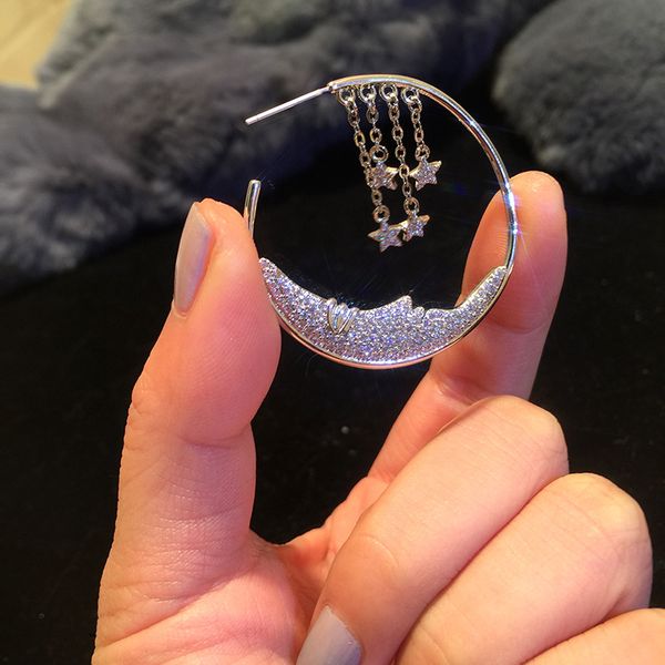 2020 fashion new s925 silver needle woman earrings moon star tassel earrings long designer luxury jewelry punk korean accessorie, Golden;silver
2020 fashion new s925 silver needle woman earrings moon star tassel earrings long designer luxury jewelry punk korean accessorie, Golden;silver